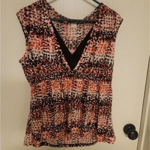 ⭐️ Womens dots patterned JTB stretch material shirt - size 1X